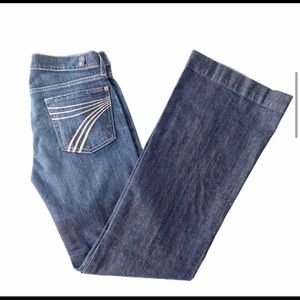 White Thread 7 FAMK Dojo Flare